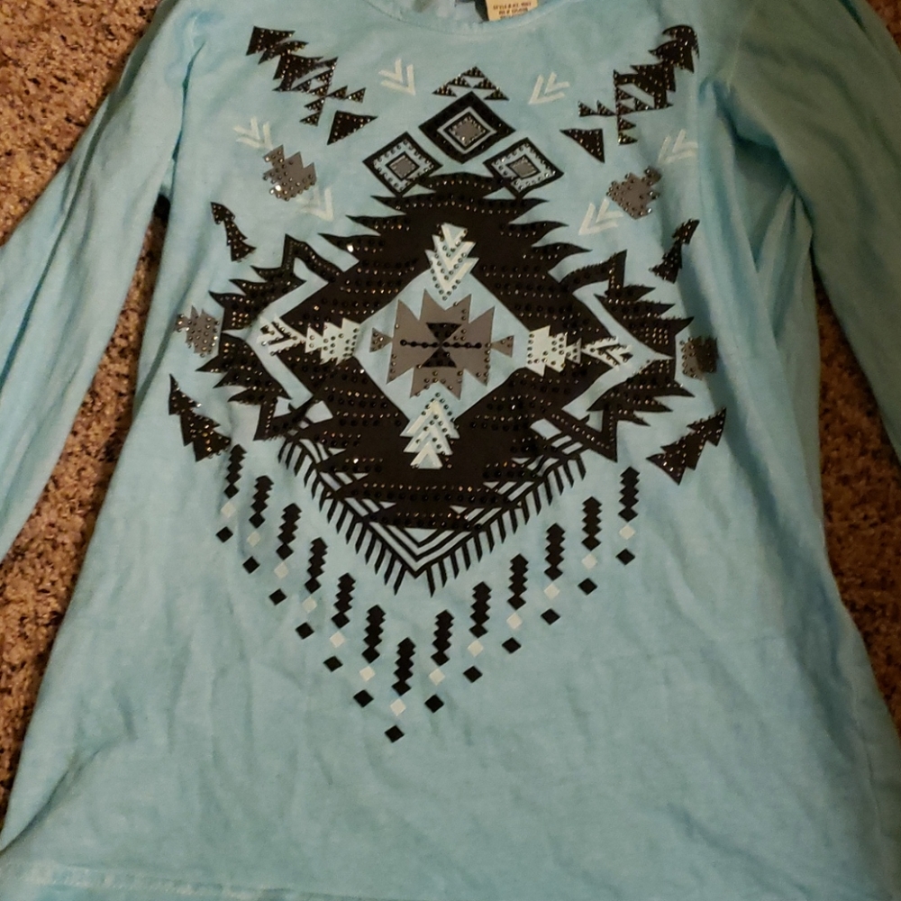 a turquoise cedar rose long sleeve shirt